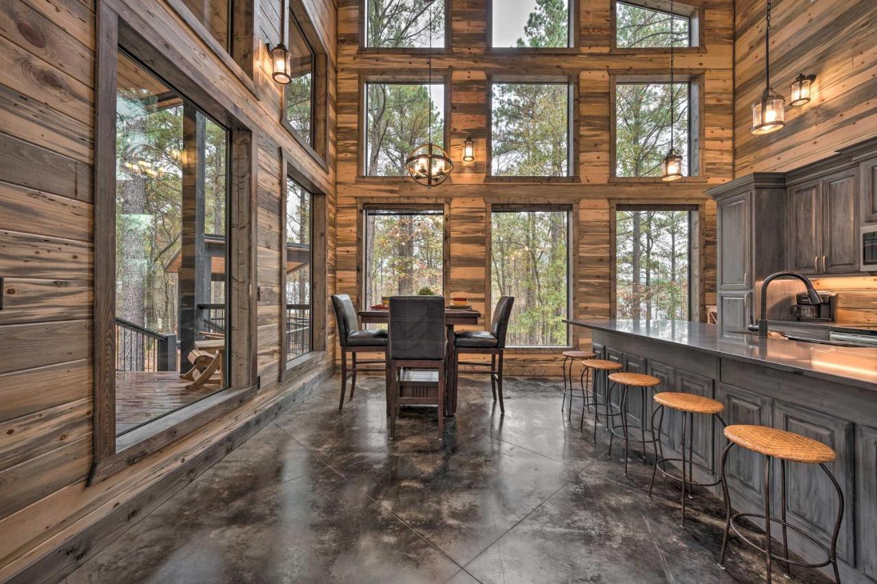 Luxury Cabin In The Woods With Hot Tub And Yard Games! Broken Bow Exteriör bild