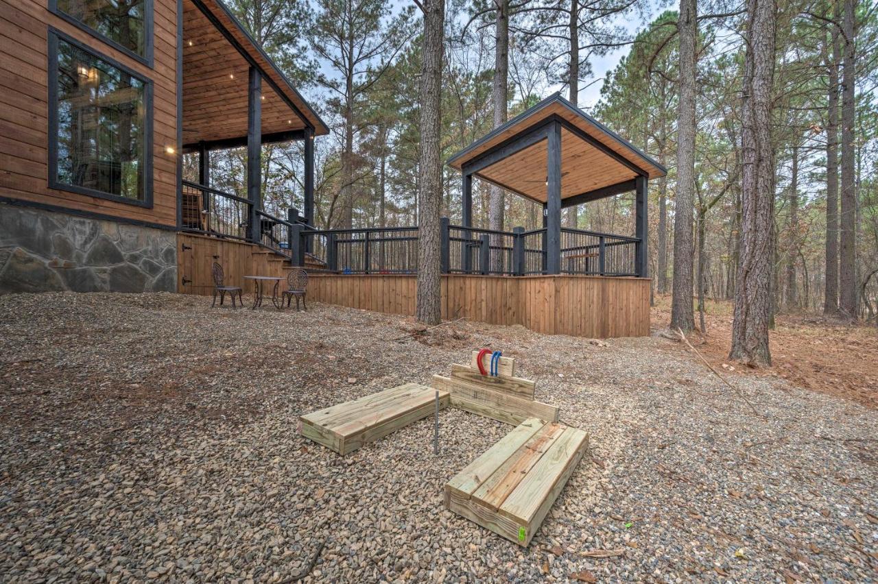 Luxury Cabin In The Woods With Hot Tub And Yard Games! Broken Bow Exteriör bild