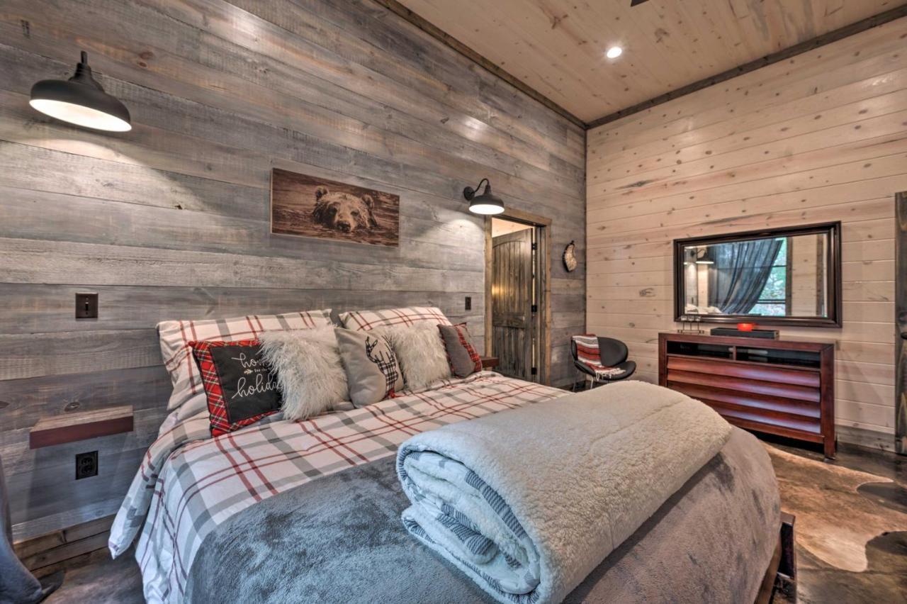 Luxury Cabin In The Woods With Hot Tub And Yard Games! Broken Bow Exteriör bild