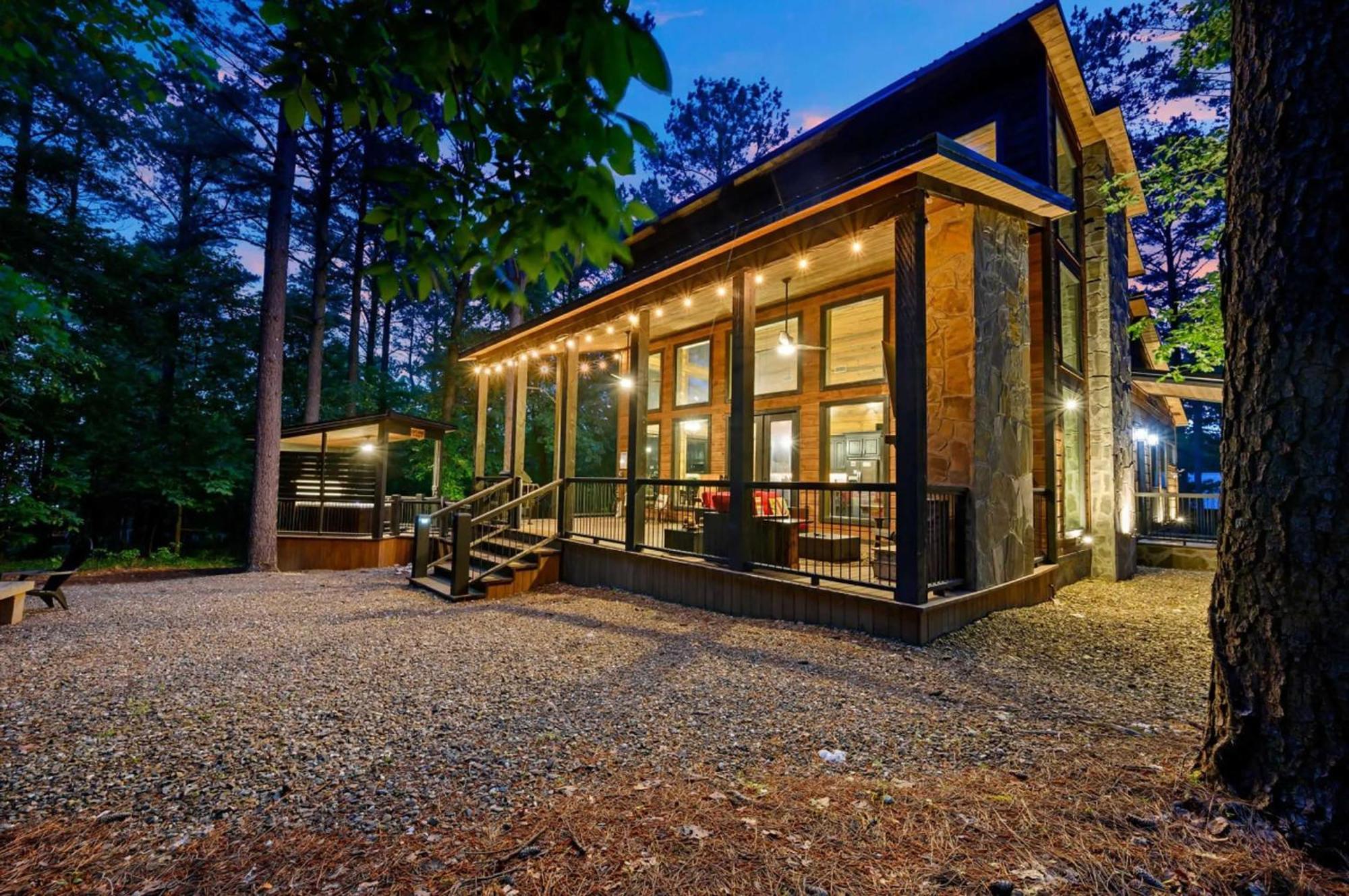 Luxury Cabin In The Woods With Hot Tub And Yard Games! Broken Bow Exteriör bild